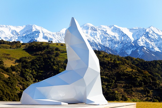 escultura de Foca hecha con geometría