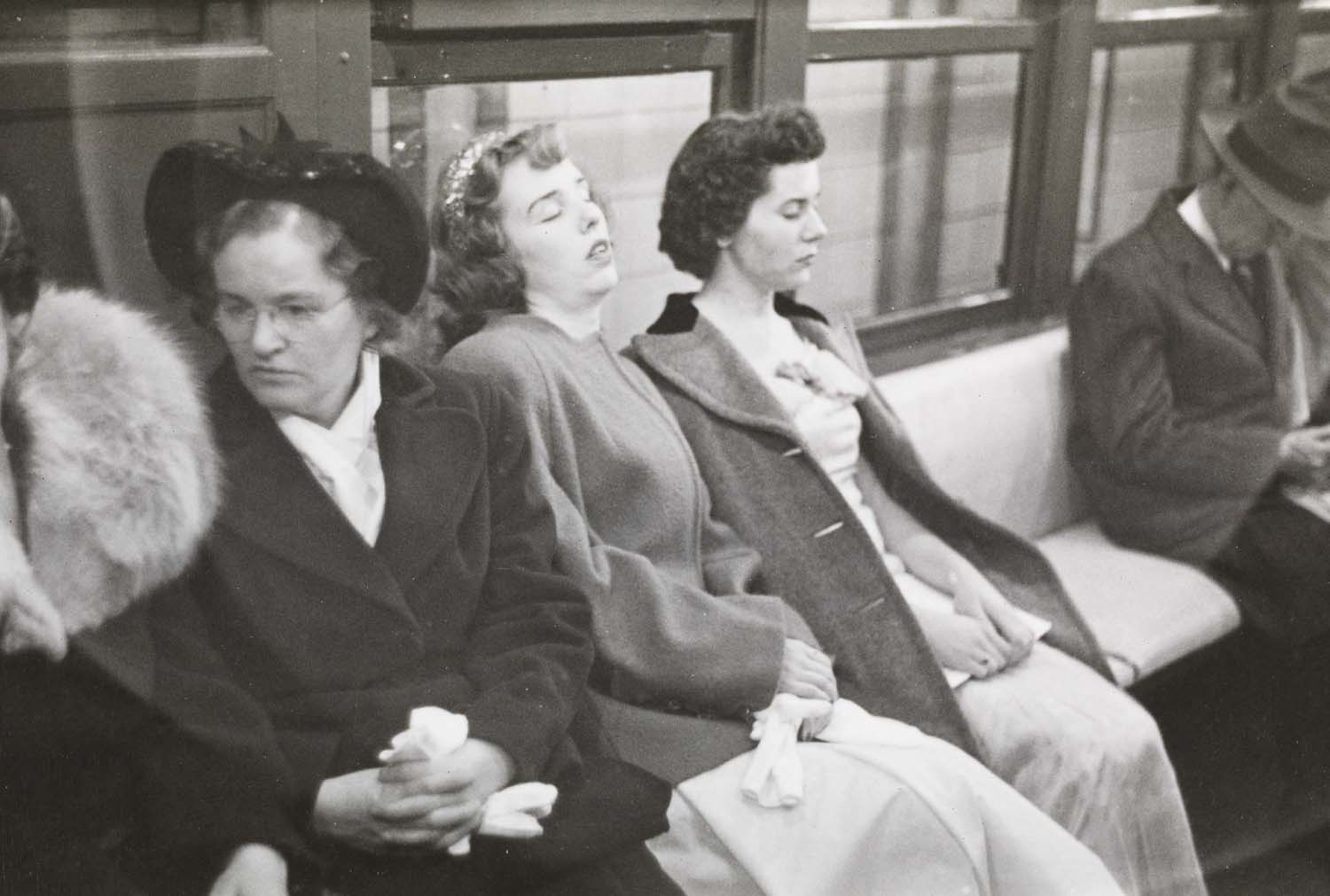 mujeres en el metro de nueva york fotografía de stanley kubrick