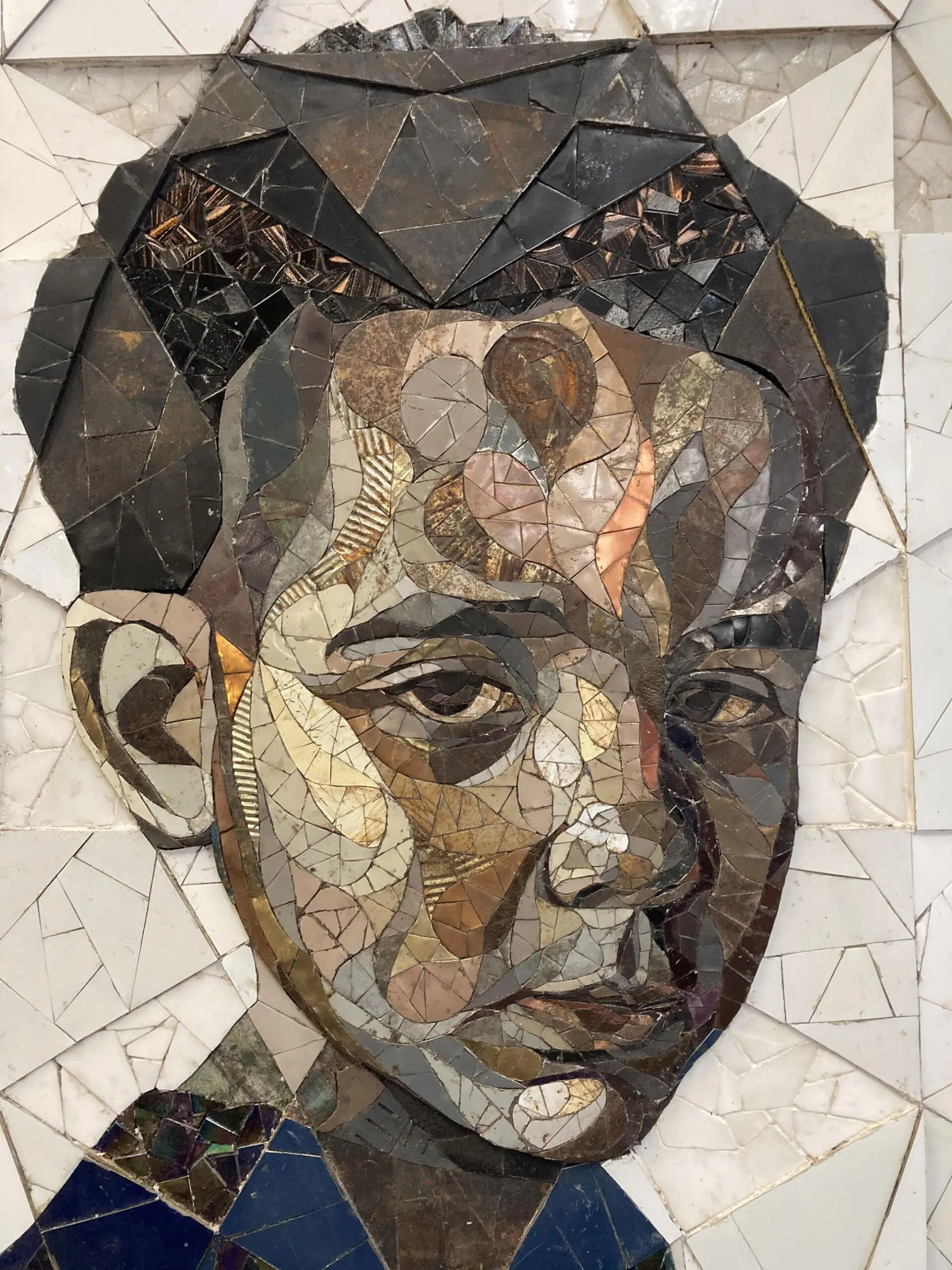 retrato joven chatarra matt small mosaico