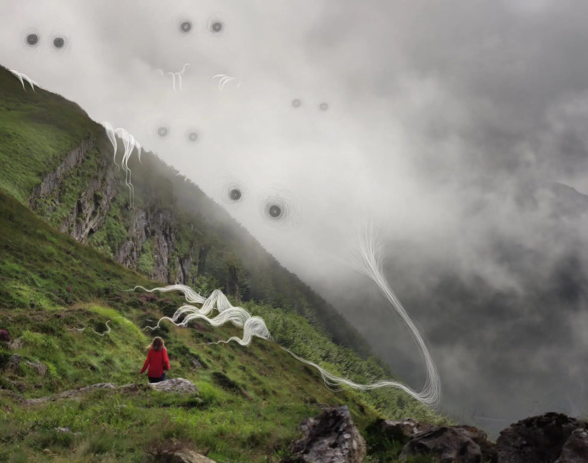 Varios fantasmas detrás de una montaña hecha por vorja sanchez