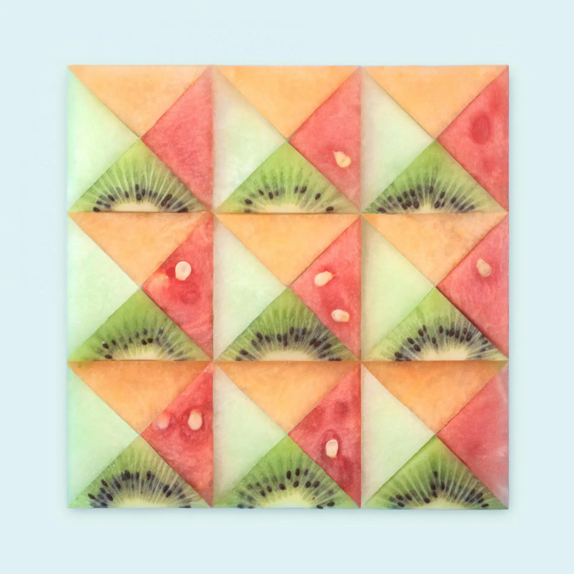 kristen meyers flat lays diseños geometricos con fruras, sandia, melon y kiwi