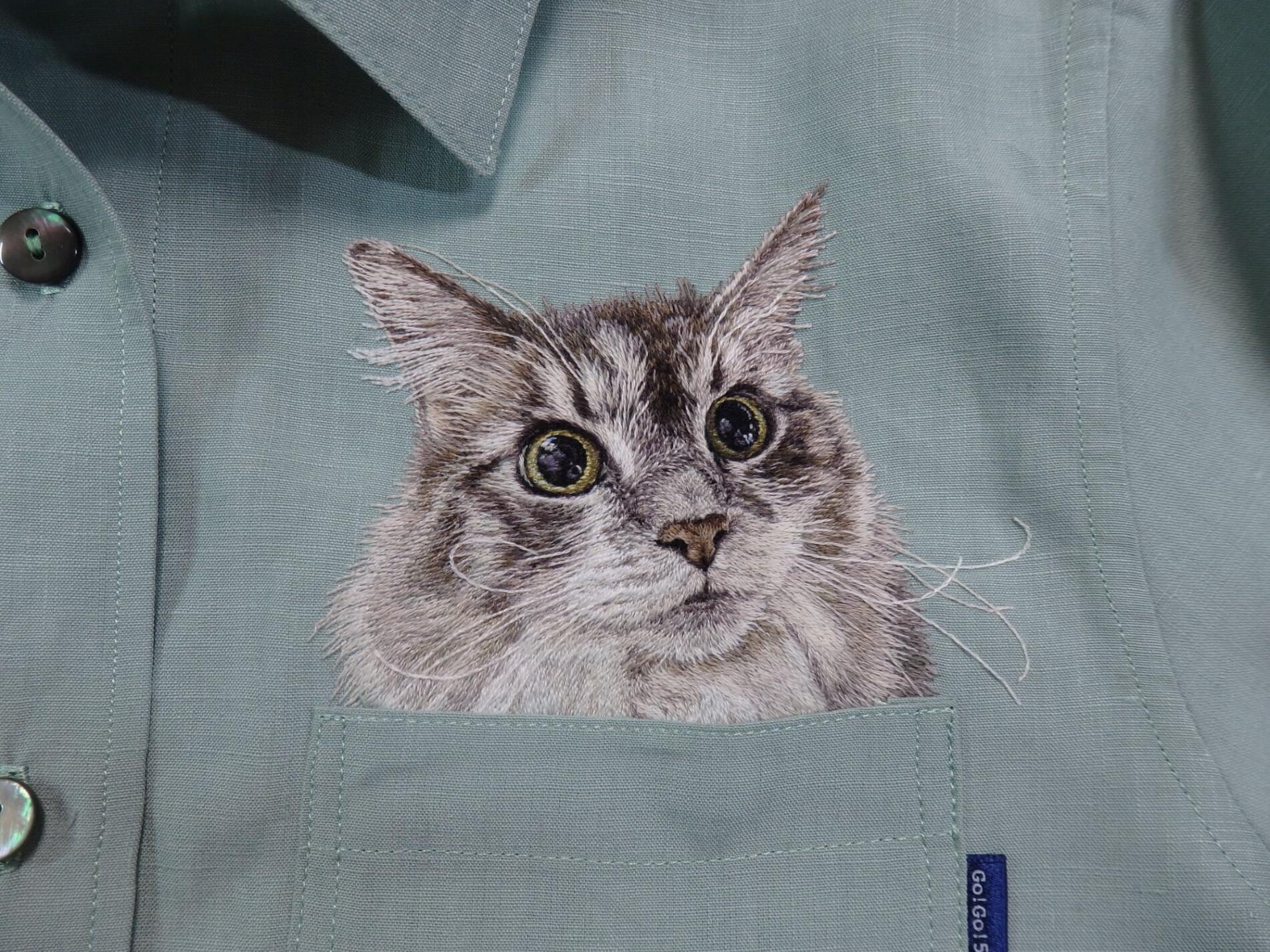 camisas con gatos bordados Hiroko Kubota