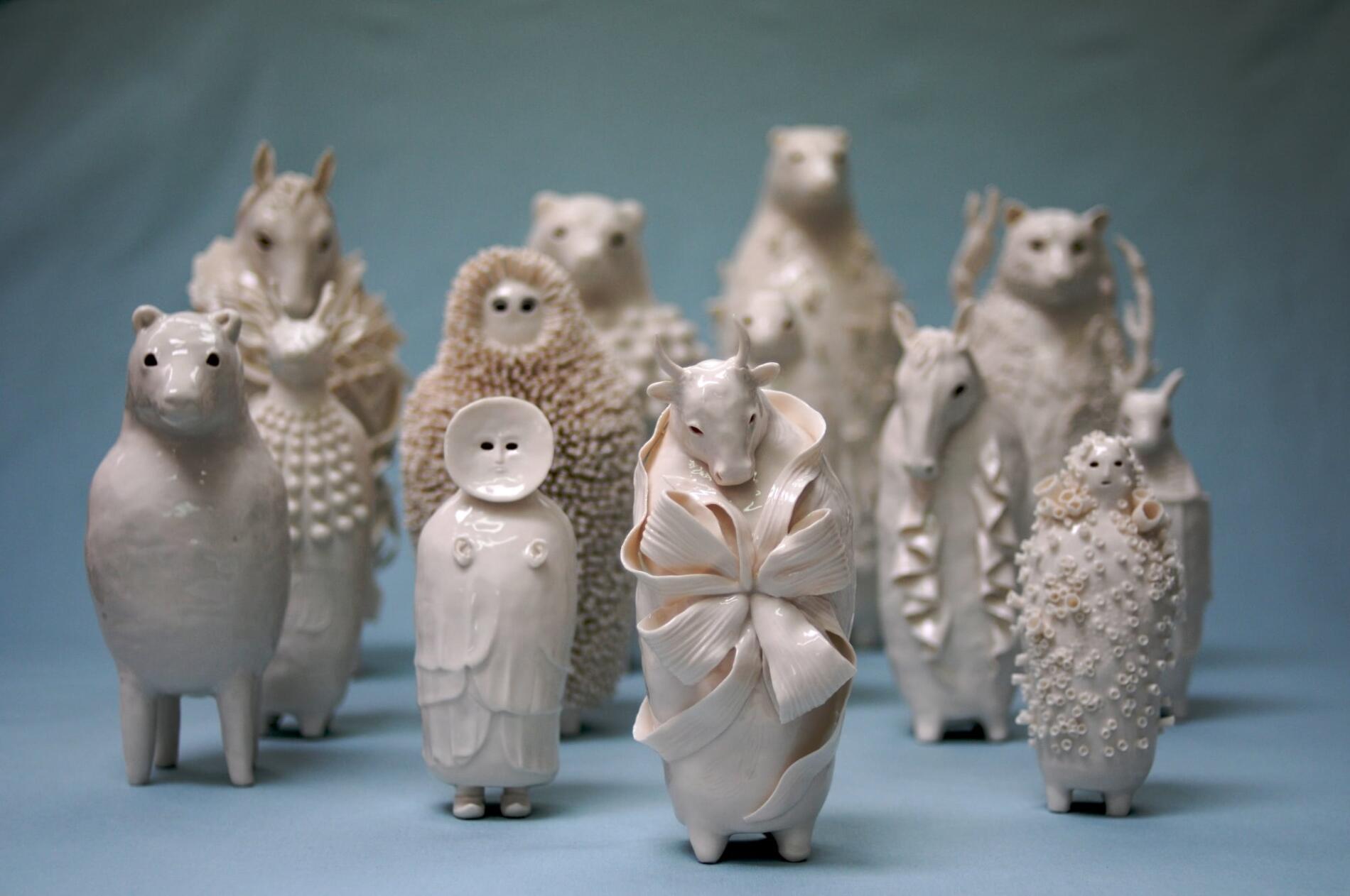 sophie woodrow personajes en ceramica