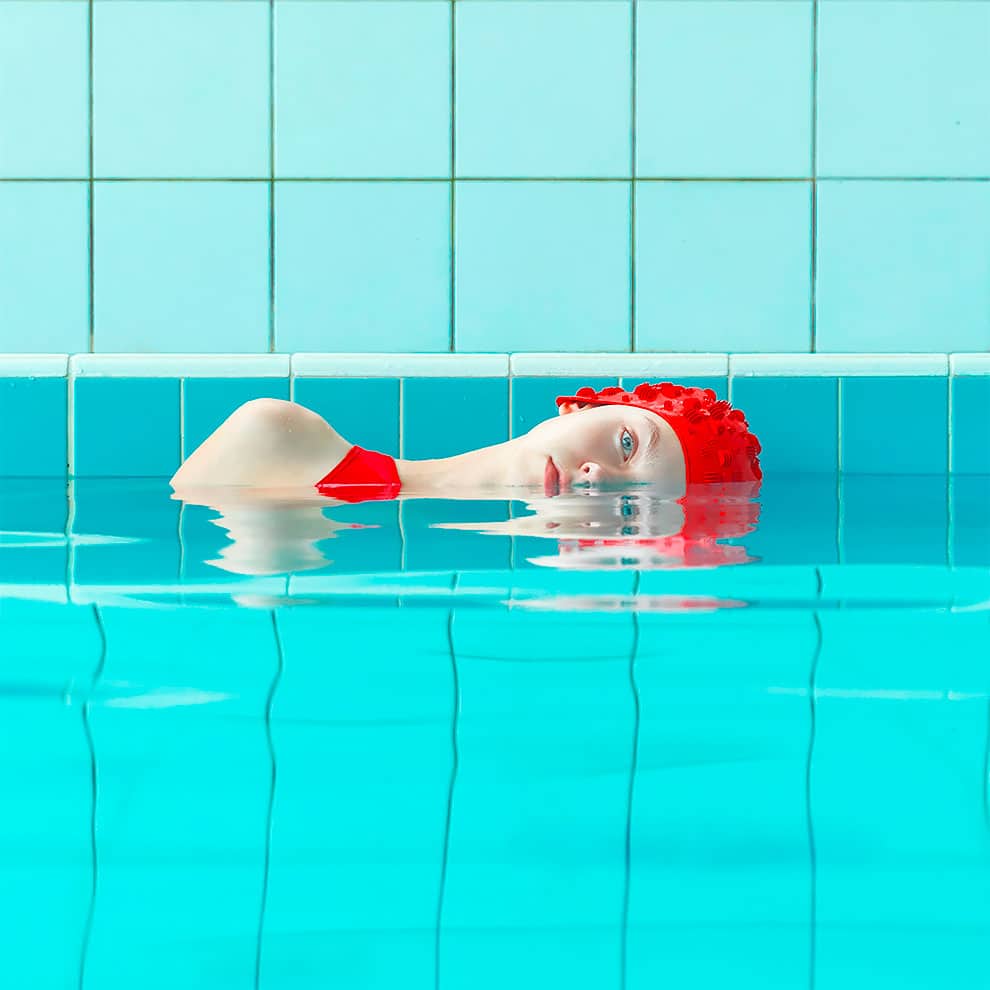 Mária Švarbová swiming pool lado