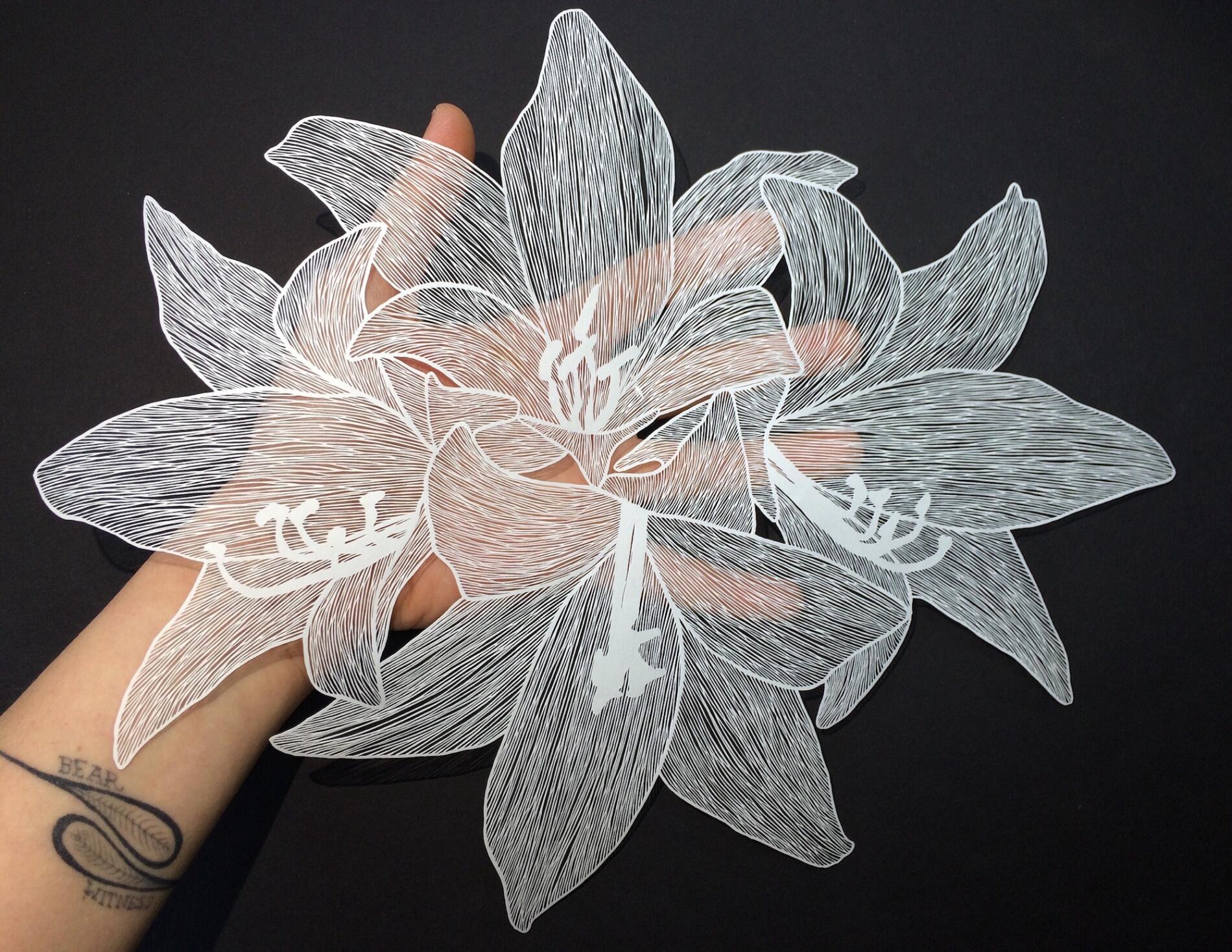 Maude White recortes de papel flores