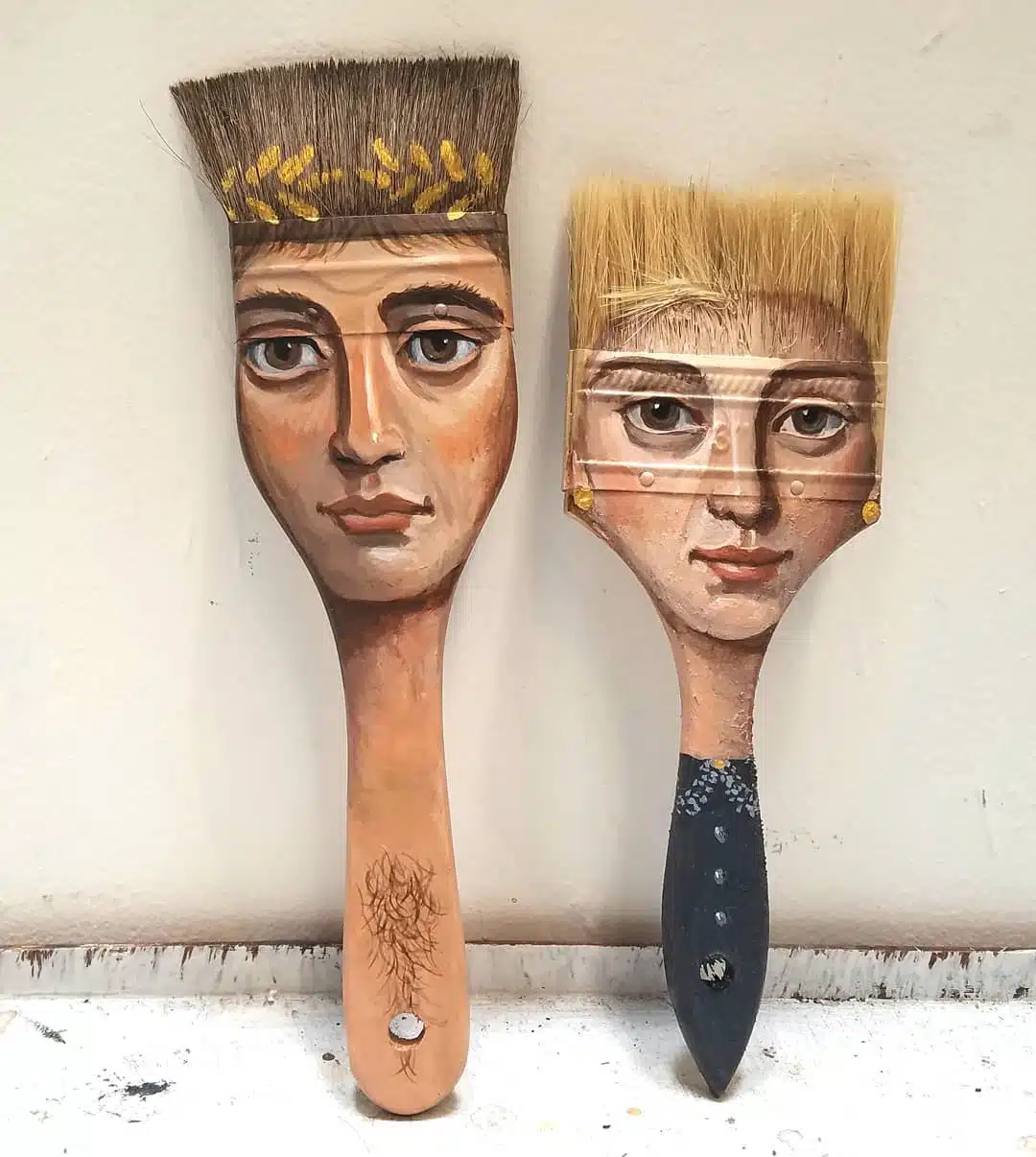 Alexandra Dillon retratos sobre utensilios encontrados brochass