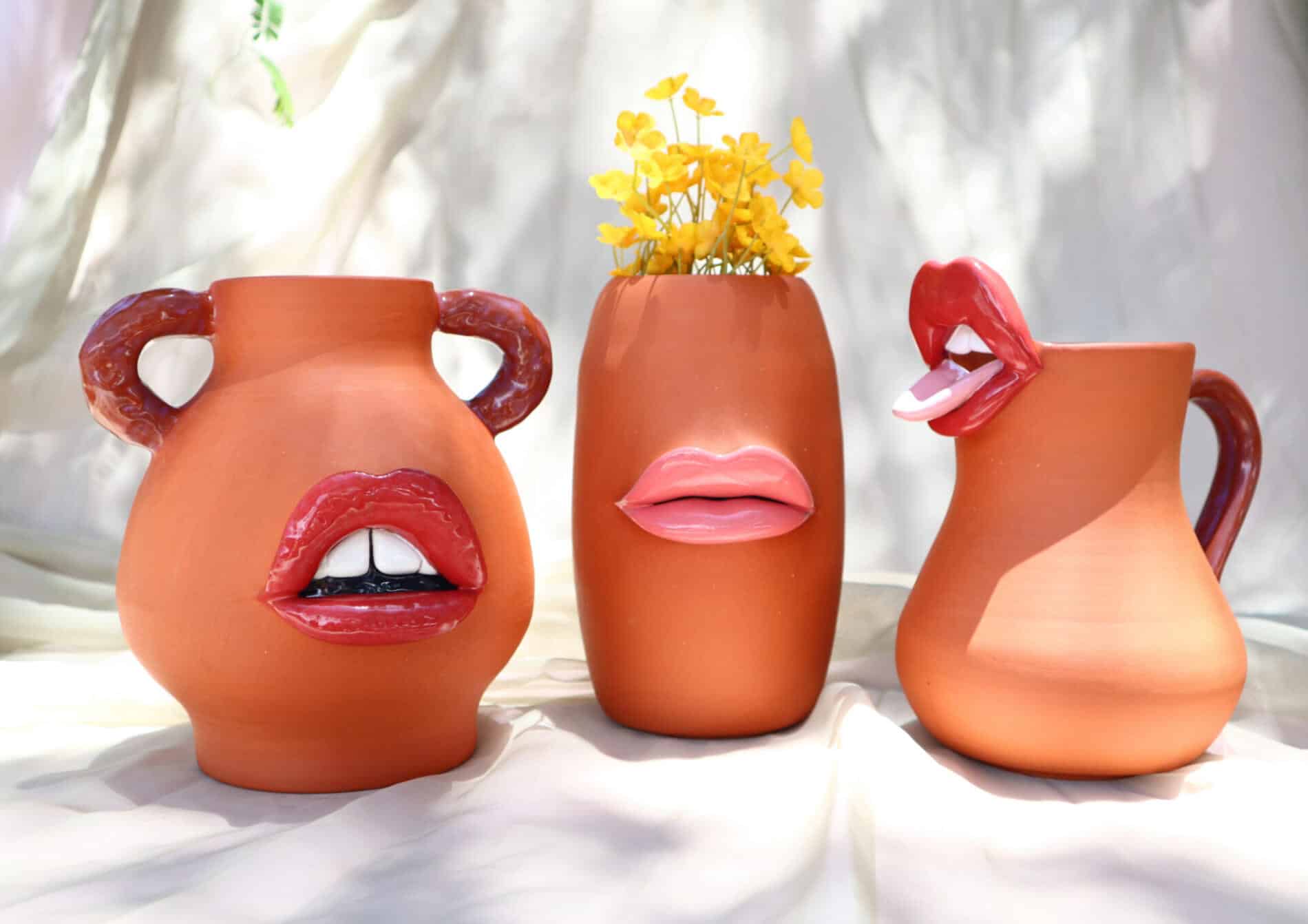 jarrones de ceramica feminista tatiana cardona bocas